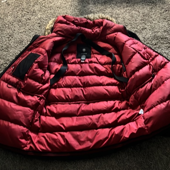 Victorinox 90% Down 10% feather Winter Parka - Picture 3 of 5